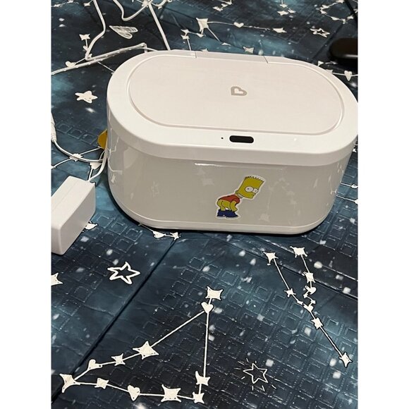 Munchkin Touch Free Baby Wipe Warmer With Nightlight & Motion Sensor - Picture 1 of 5